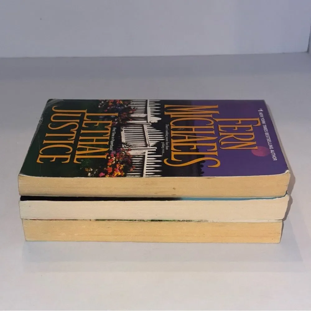 Fern Michaels large paperback - Hokus Pokus, Lethal Justice, Sweet Revenge books
